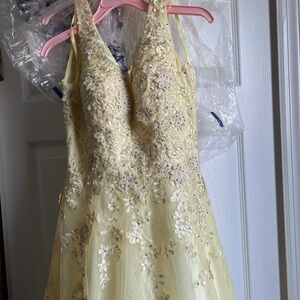 Yellow prom mermaid dress